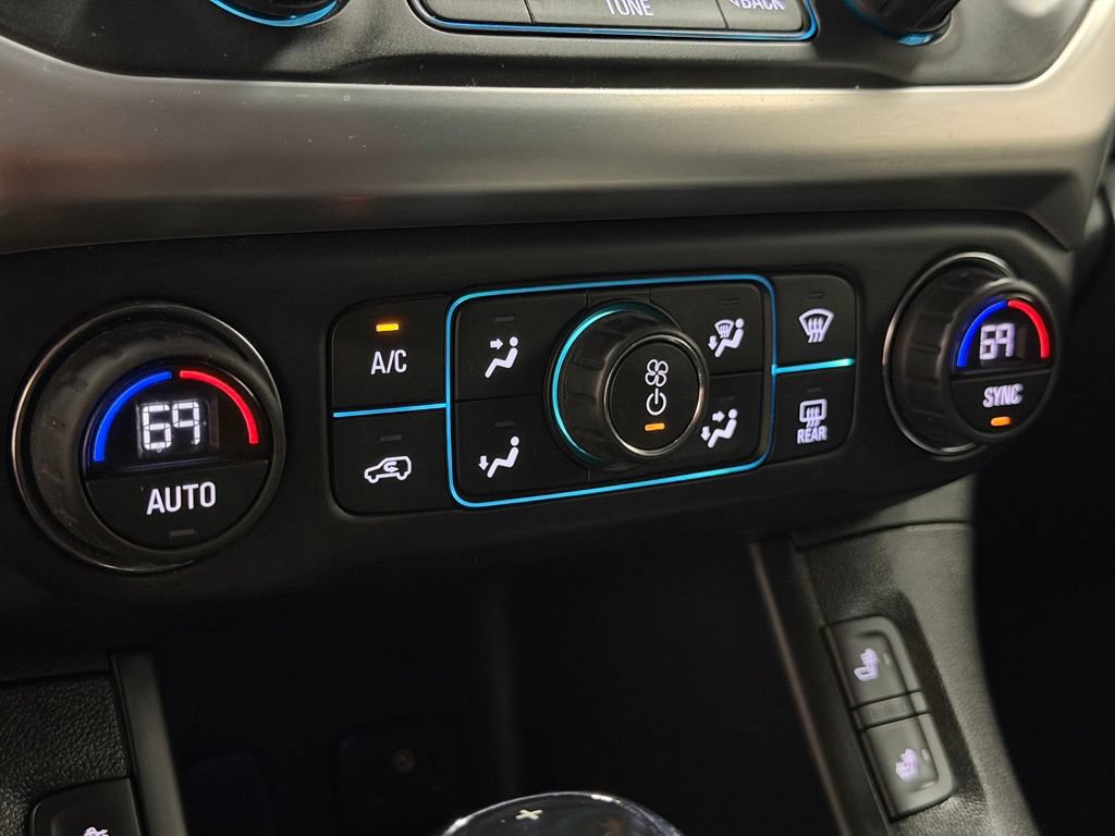 Certified 2017 GMC Acadia SLT AWD/4WD image 31