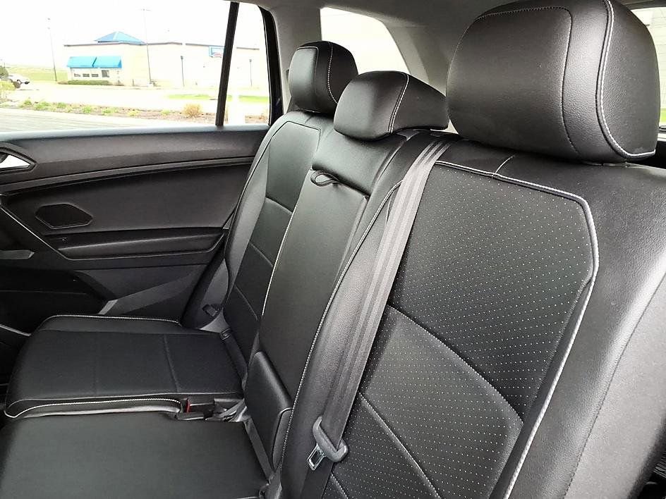 Used 2021 Volkswagen Tiguan SE image 19