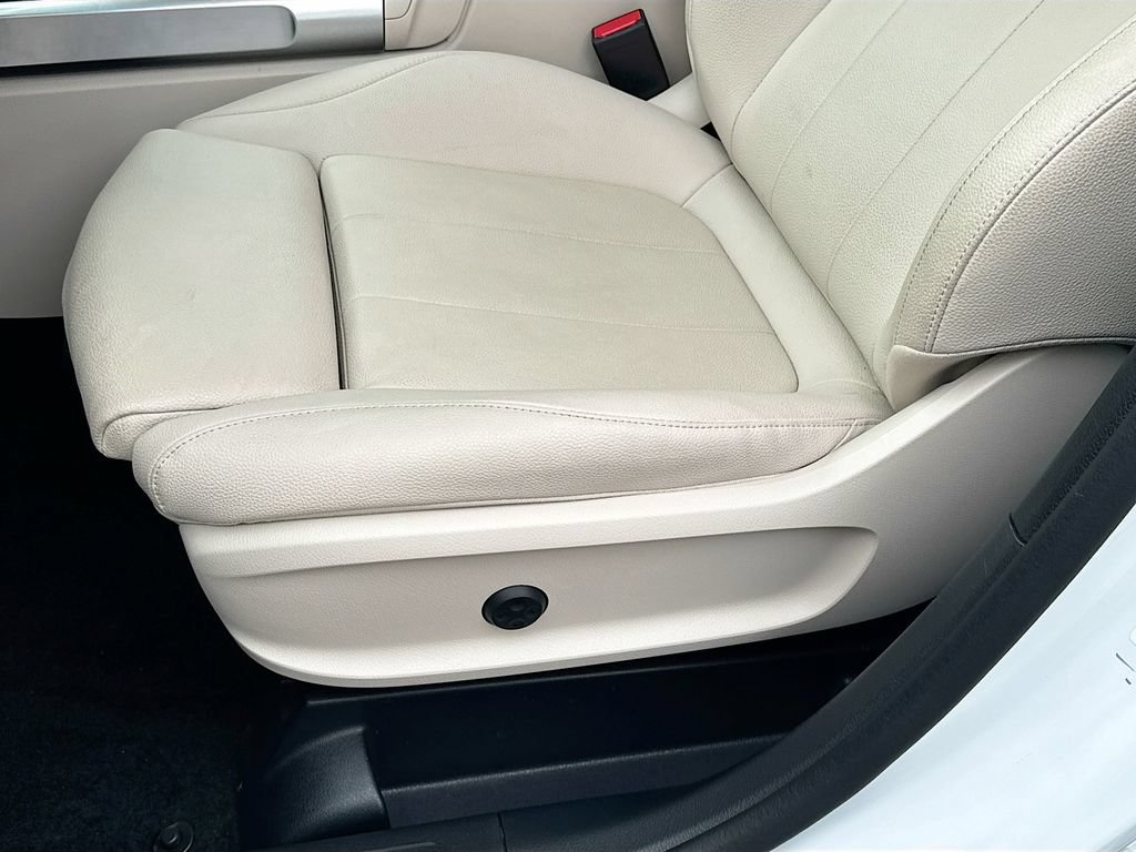 Used 2025 Mercedes-Benz GLB 250 4MATIC image 19
