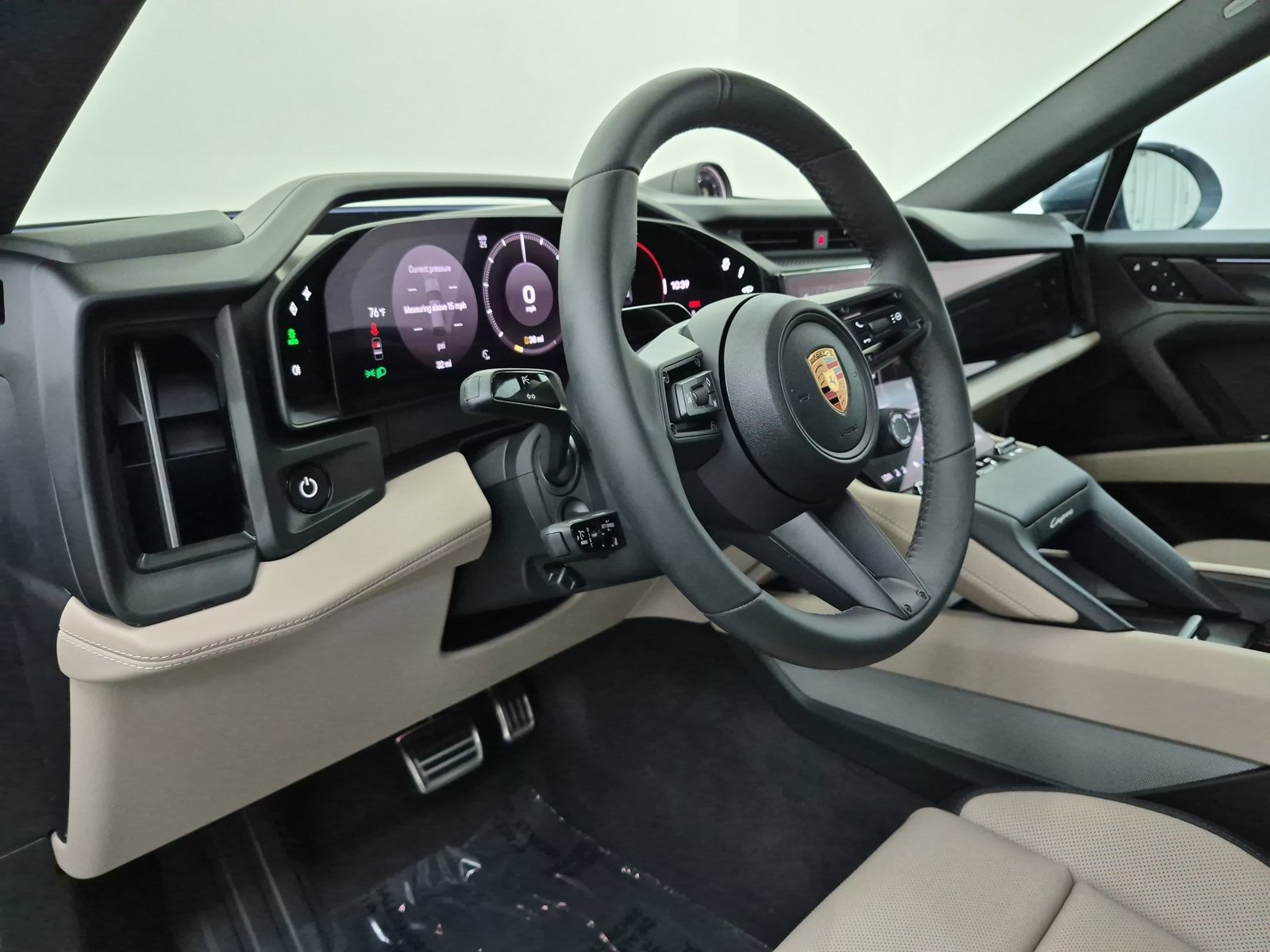 New 2026 Porsche Cayenne Electric AWD/4WD image 4