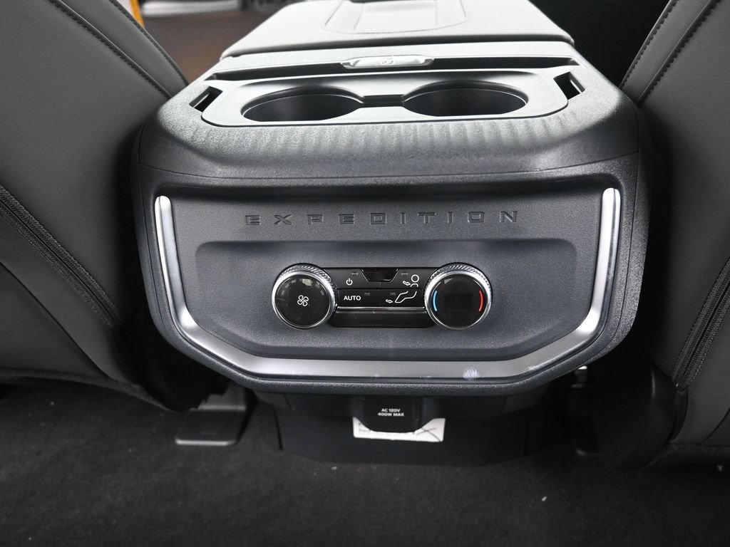 New 2026 Ford Expedition Active RWD image 12