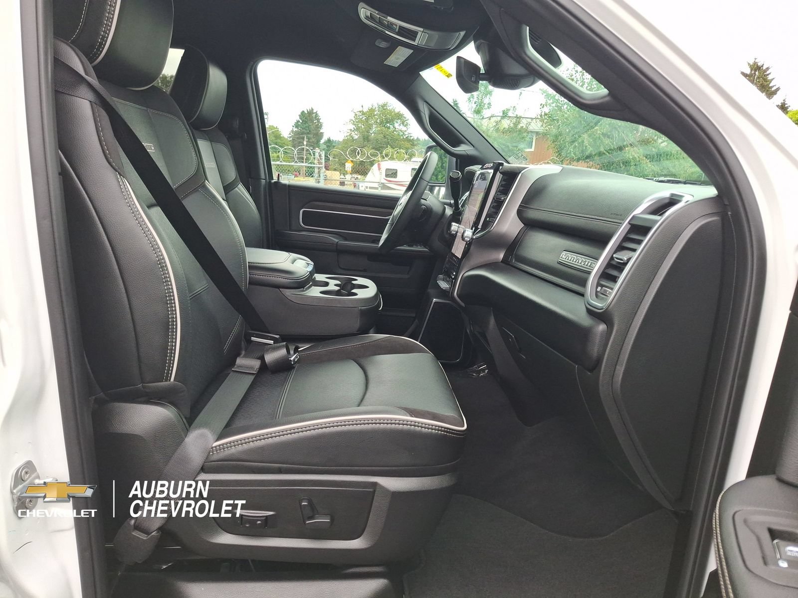 Used 2026 RAM 2500 Laramie AWD/4WD image 22