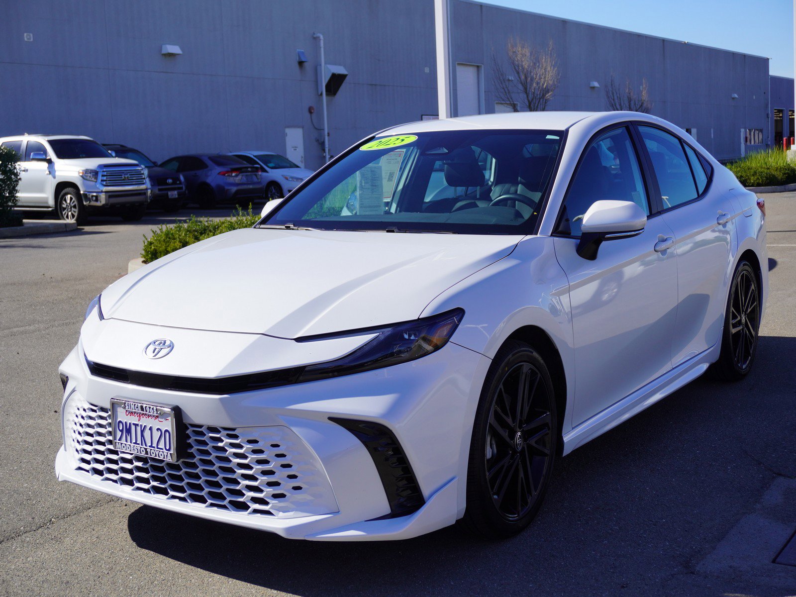 Used 2025 Toyota Camry XSE image 7