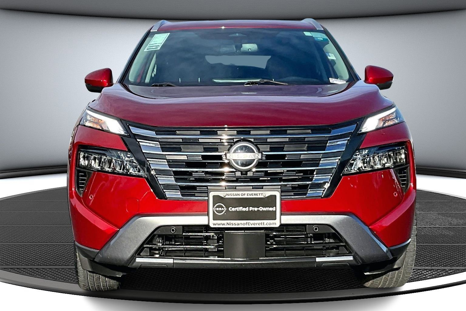 Used 2024 Nissan Rogue SL image 2