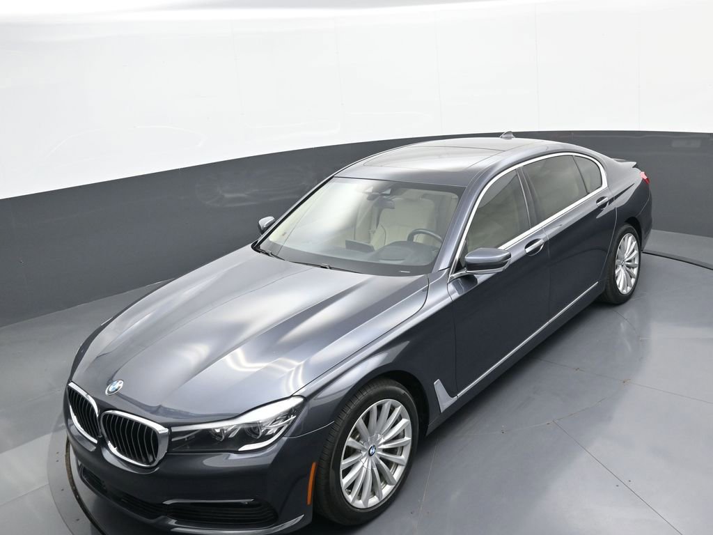 Used 2016 BMW 740i RWD image 32