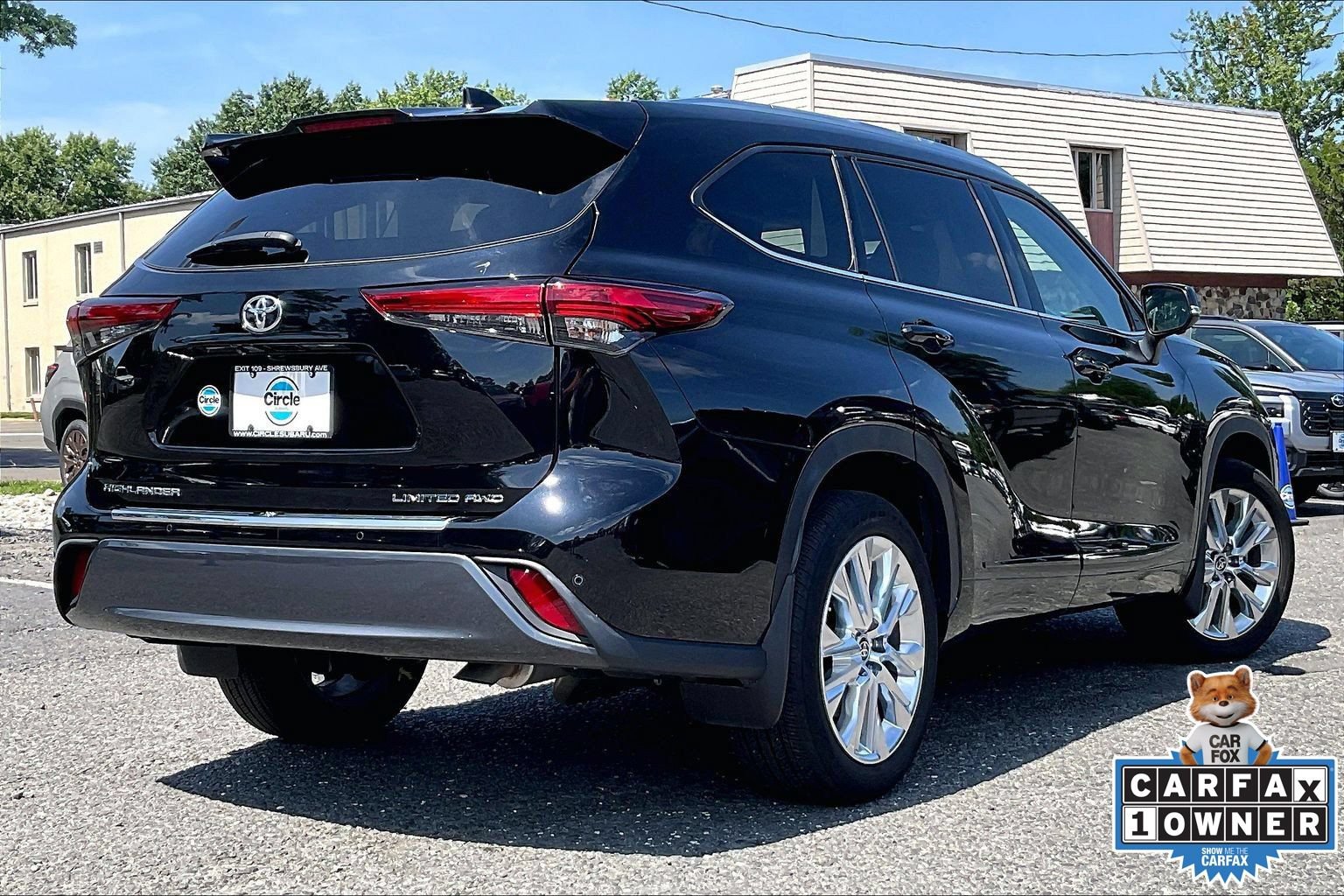 Used 2023 Toyota Highlander Limited AWD/4WD image 13