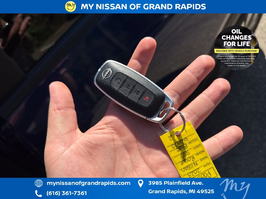 Used 2023 Nissan Rogue SV AWD/4WD image 36
