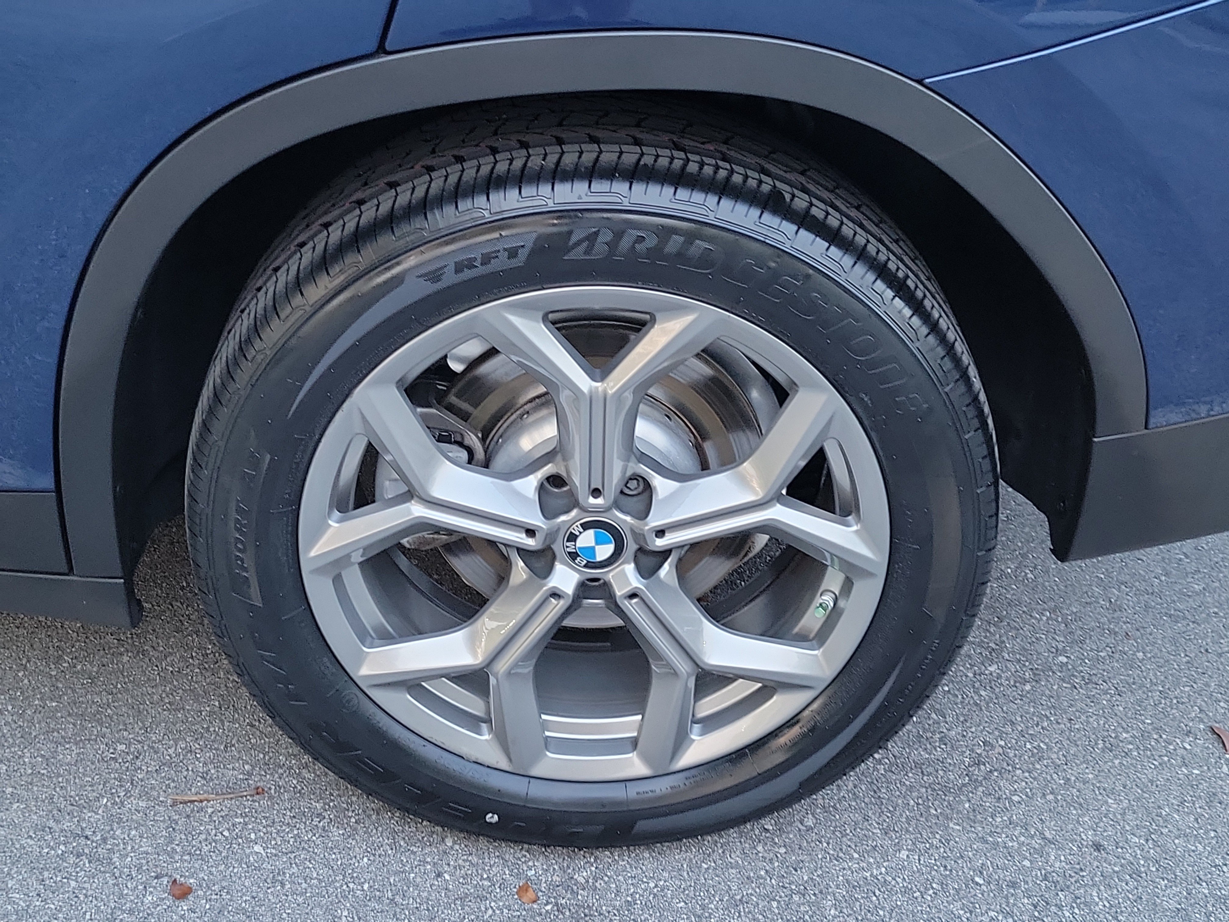 Certified 2024 BMW X3 sDrive30i w/ Convenience Package RWD image 6