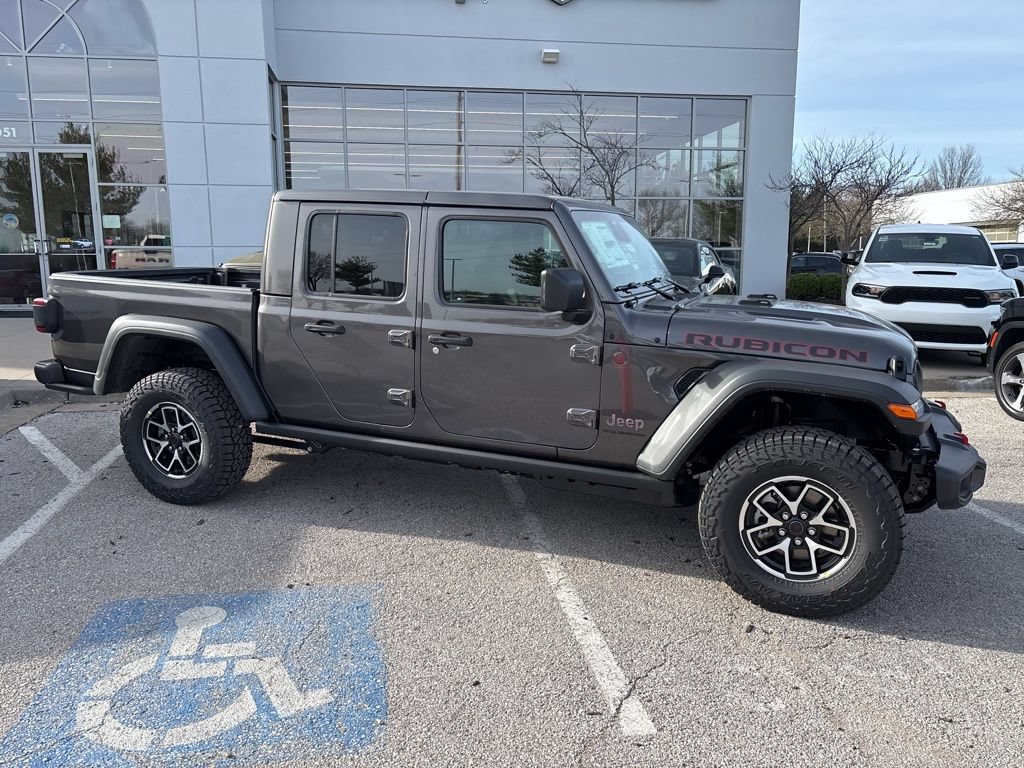 New 2026 Jeep Gladiator Rubicon w/ Steel Power Dome Hood Package AWD/4WD image 34
