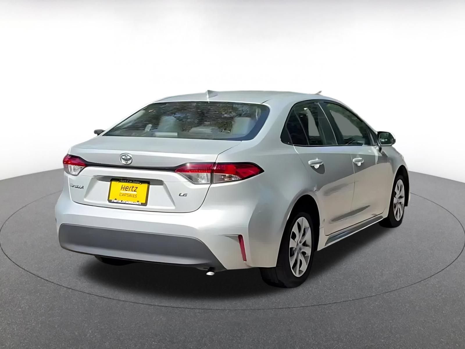 Used 2025 Toyota Corolla LE FWD image 15