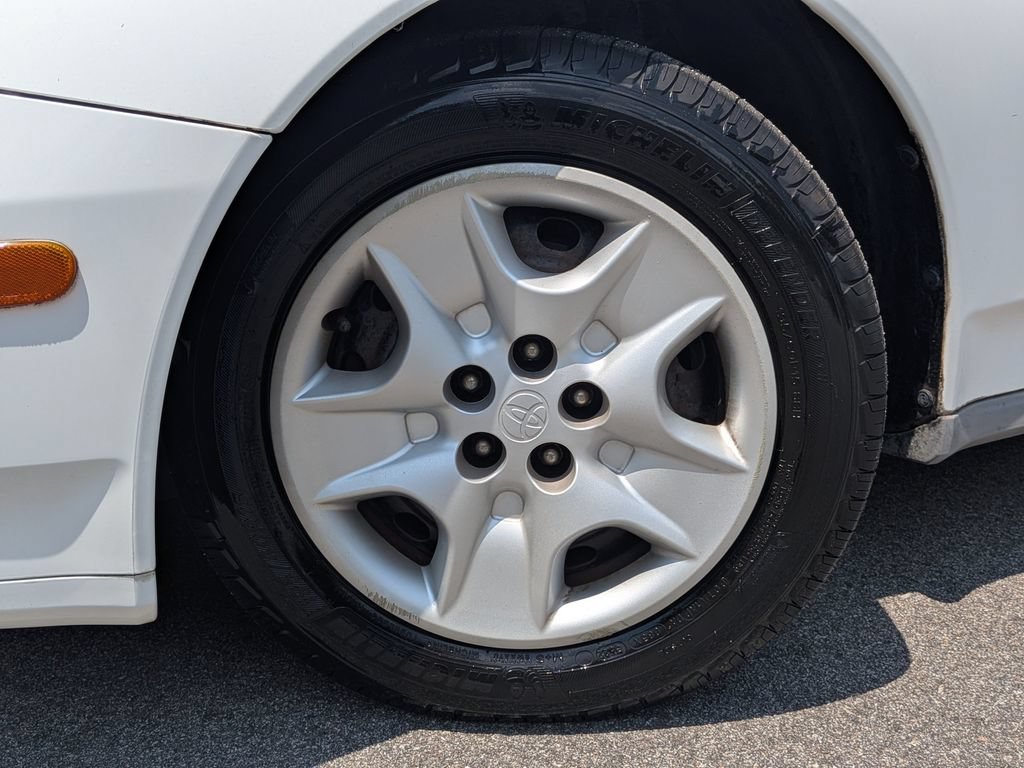 Used 2003 Toyota Celica GT w/ Upgrade Value Pkg FWD image 5