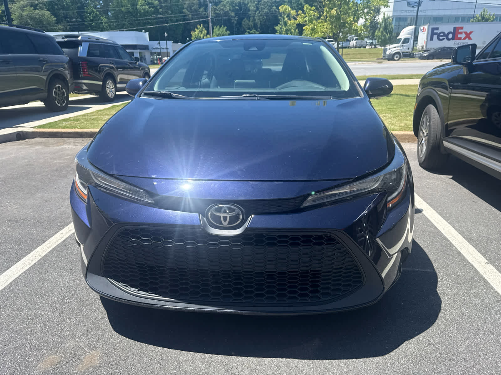 Used 2020 Toyota Corolla LE FWD video 1