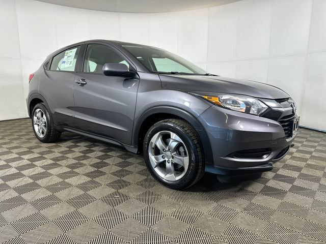 Used 2017 Honda HR-V LX image 2