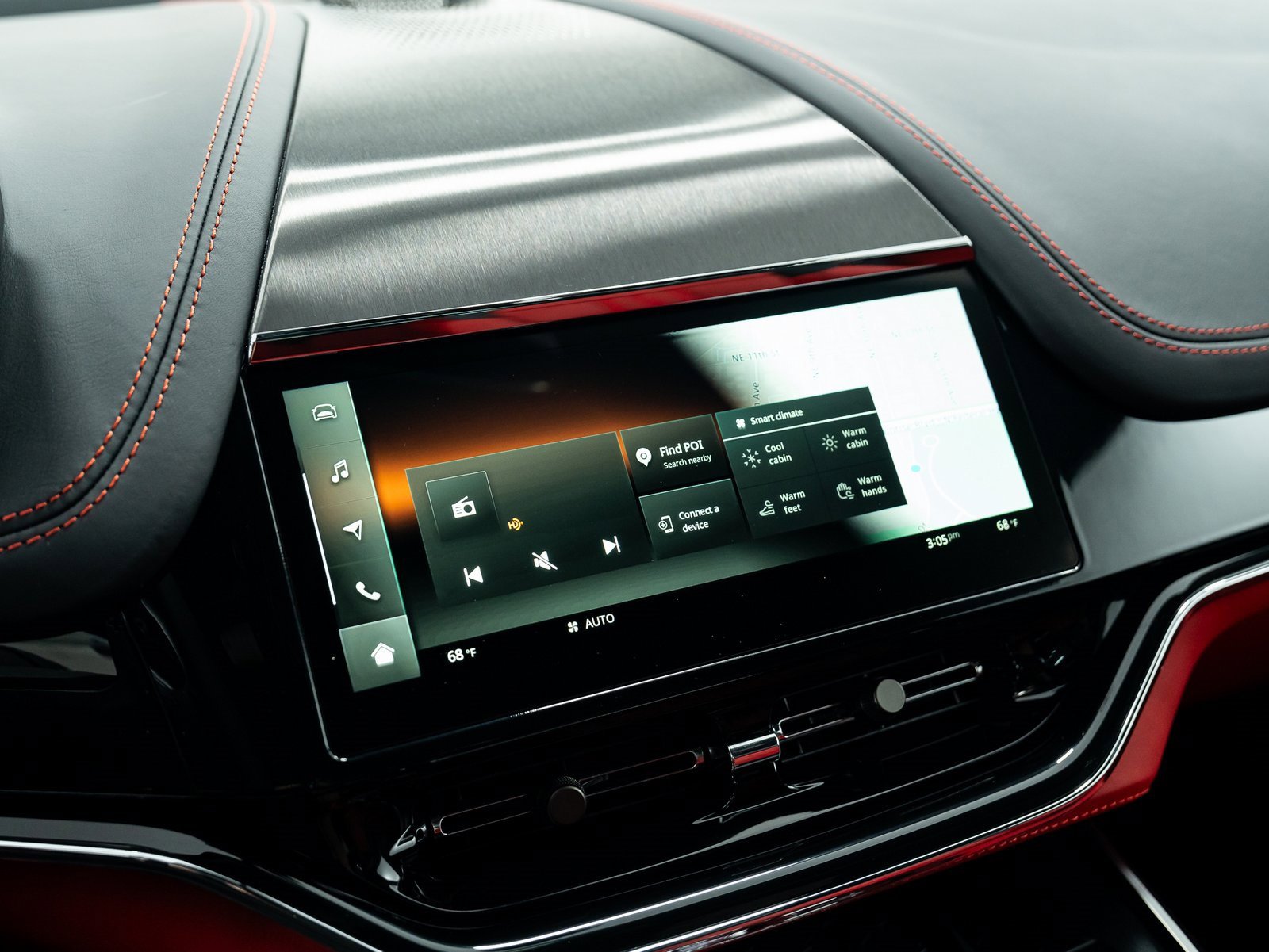 Used 2025 Aston Martin DBX 707 image 38