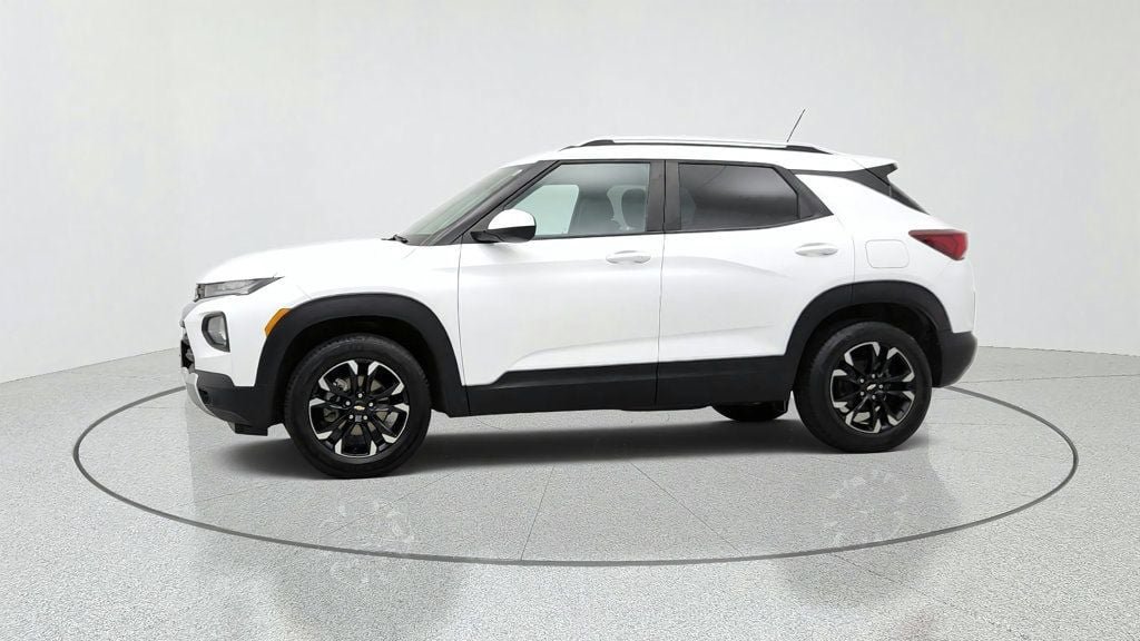 Used 2022 Chevrolet TrailBlazer LT AWD/4WD image 8