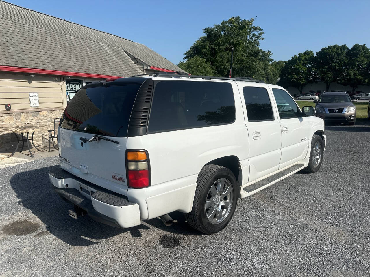 Used 2006 GMC Yukon XL Denali AWD/4WD image 5