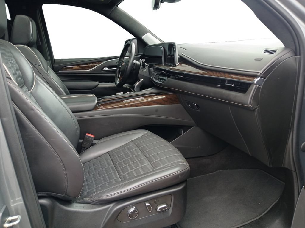 Used 2023 Cadillac Escalade Sport Platinum AWD/4WD image 24