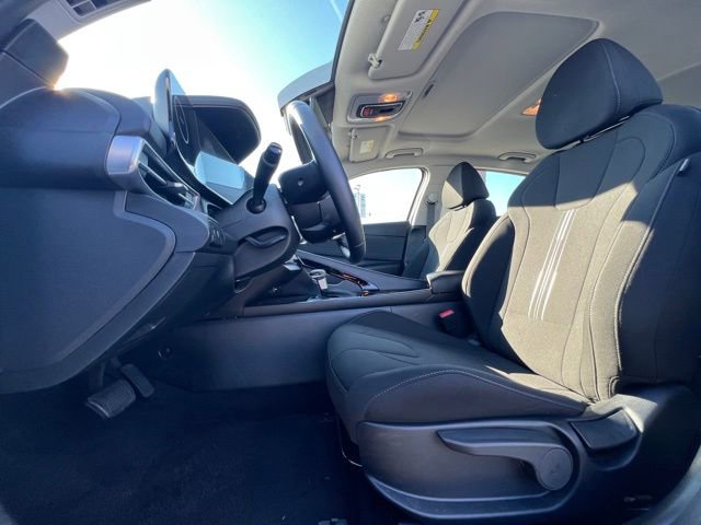 Certified 2025 Hyundai Elantra SEL image 14