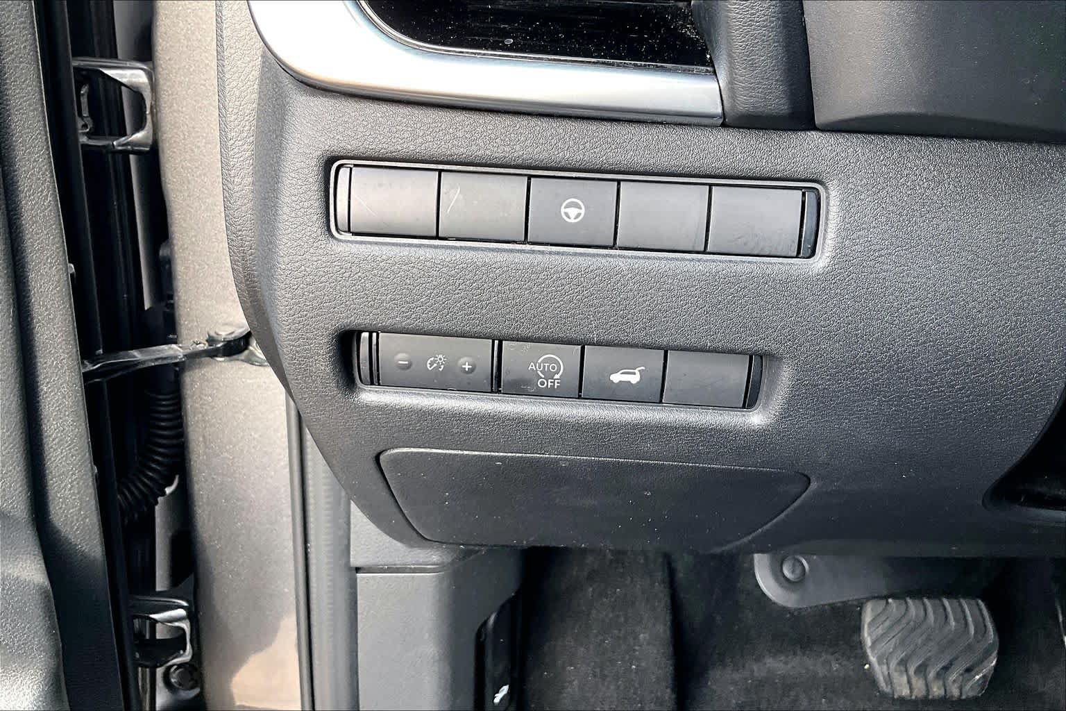 Certified 2023 Nissan Rogue SL w/ SL Premium Package FWD image 36
