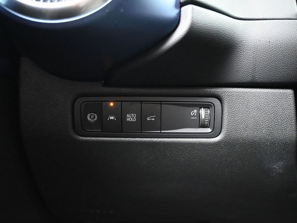 Used 2025 Chevrolet Equinox EV LT w/ Convenience Package image 22