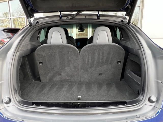 Used 2025 Tesla Model X image 33