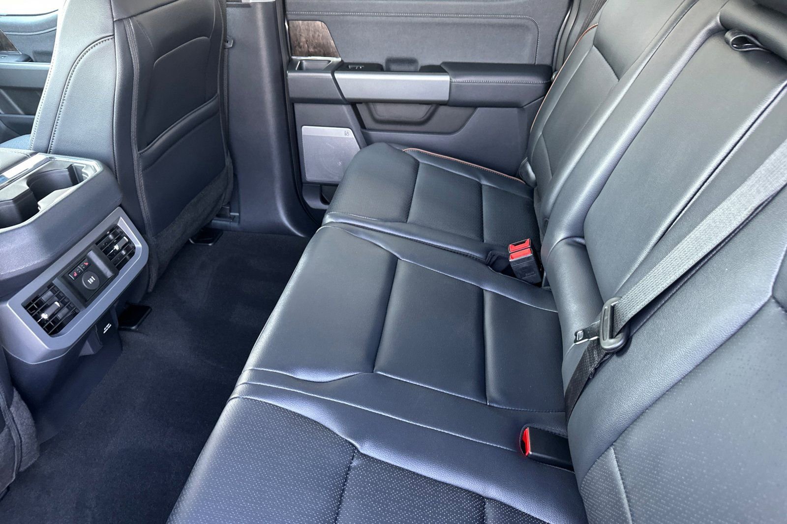 New 2026 Ford F350 Lariat w/ Black Appearance Package image 12