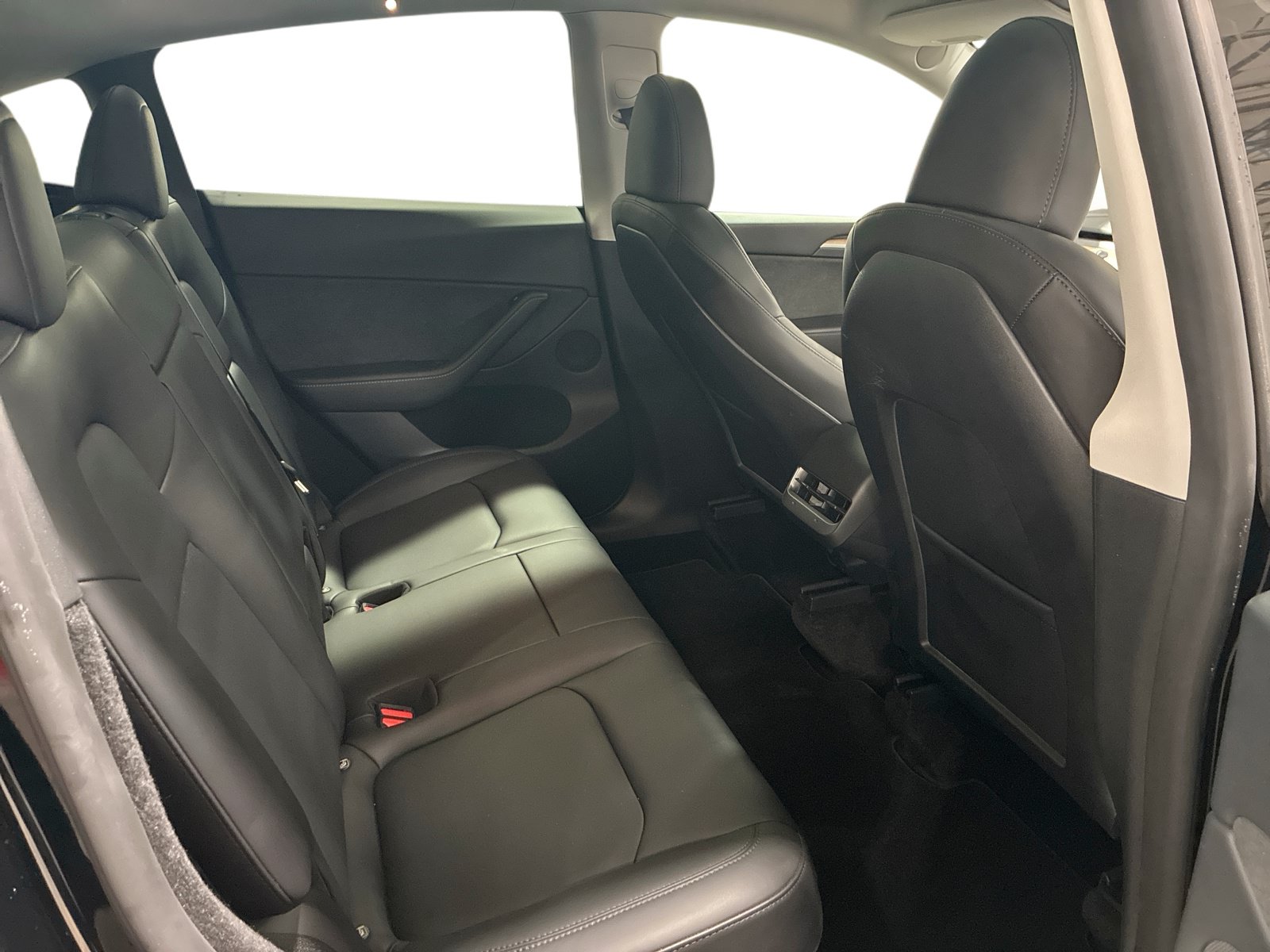 Certified 2023 Tesla Model Y Performance AWD/4WD image 11