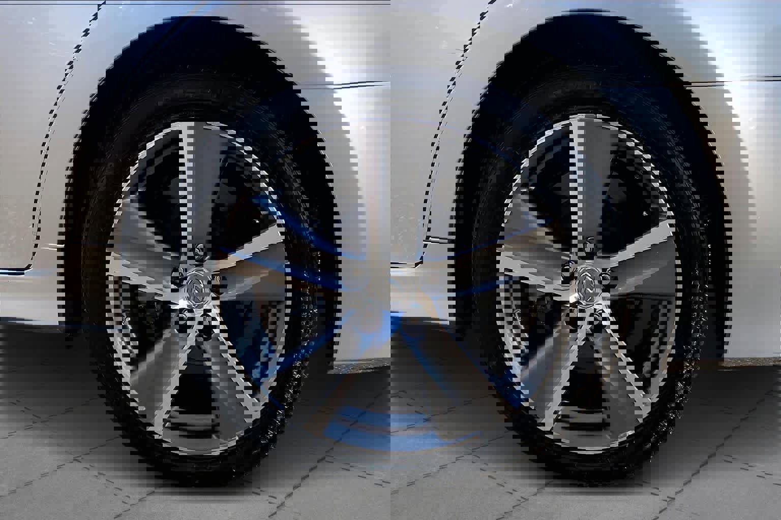 Used 2016 Lexus GS 200t image 11