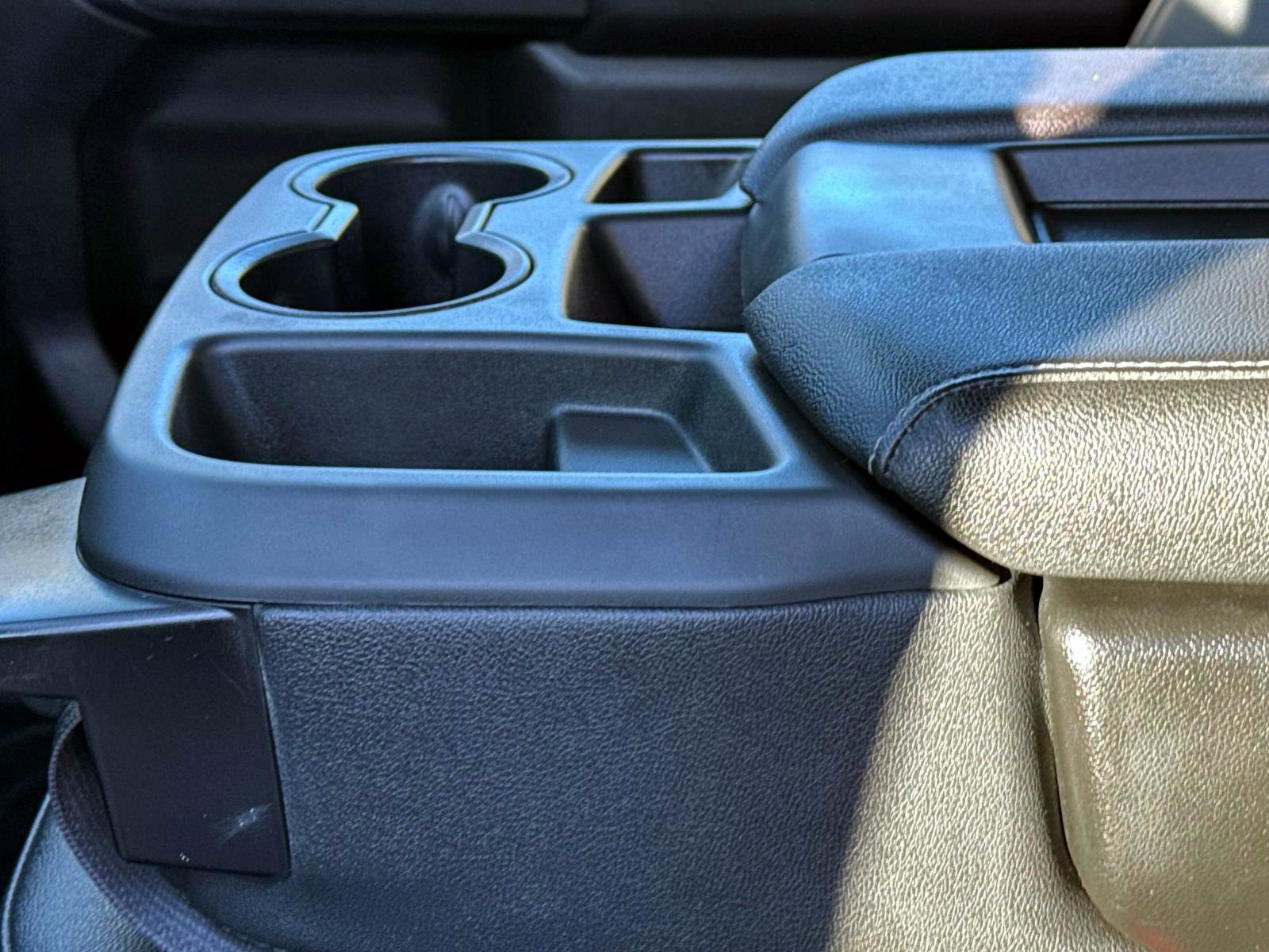 Certified 2022 GMC Sierra 3500 Pro w/ Convenience Package image 18