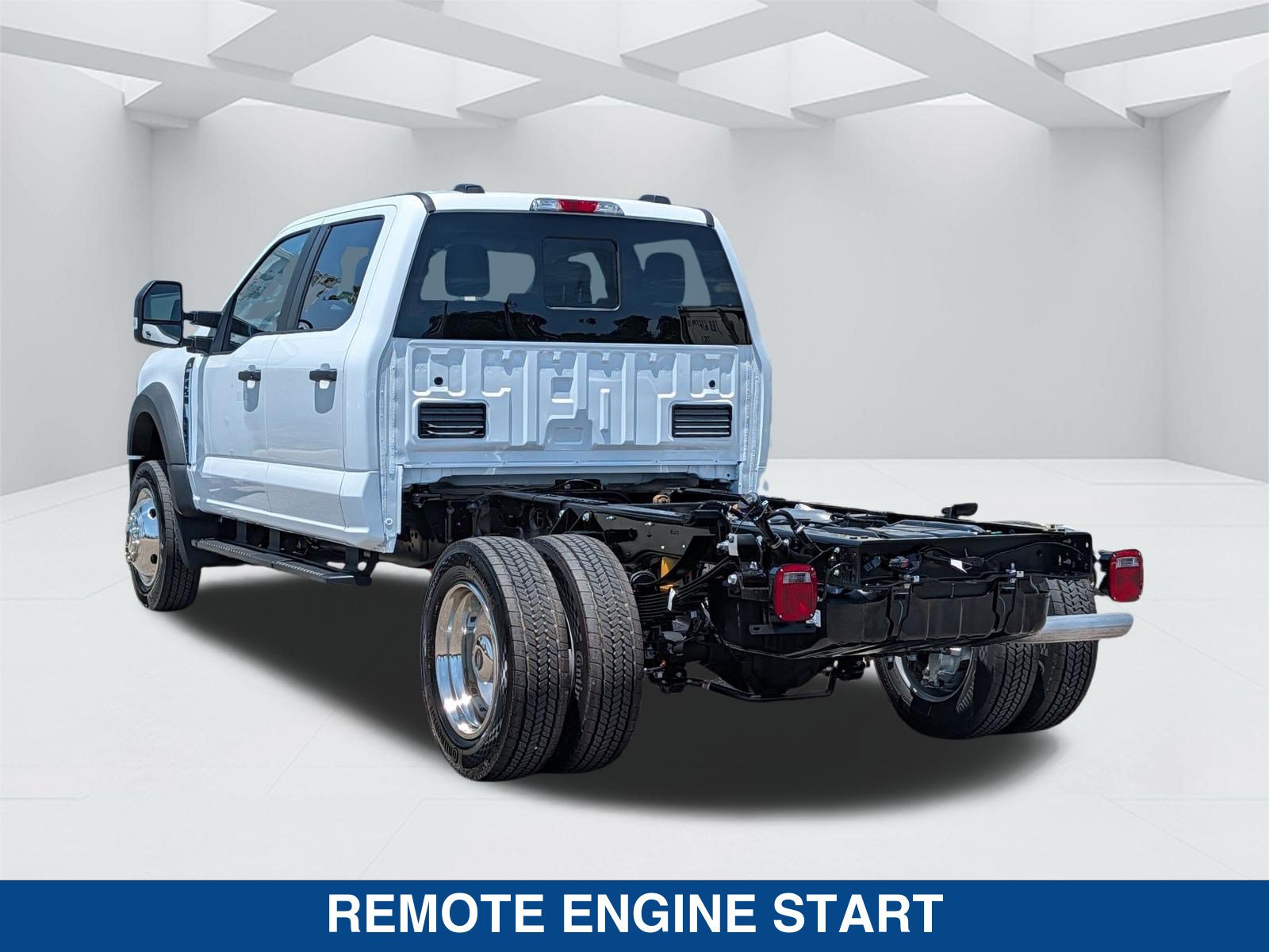 New 2026 Ford F450 XL w/ XL Chrome Package AWD/4WD image 8