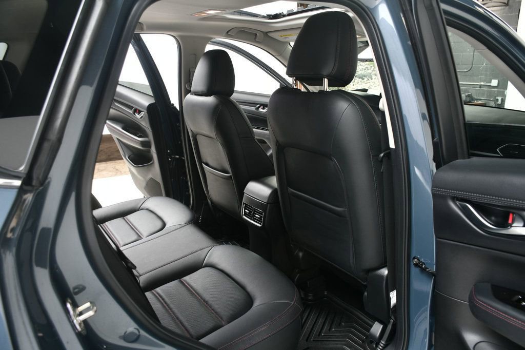 Used 2022 MAZDA CX-5 Carbon Edition image 38