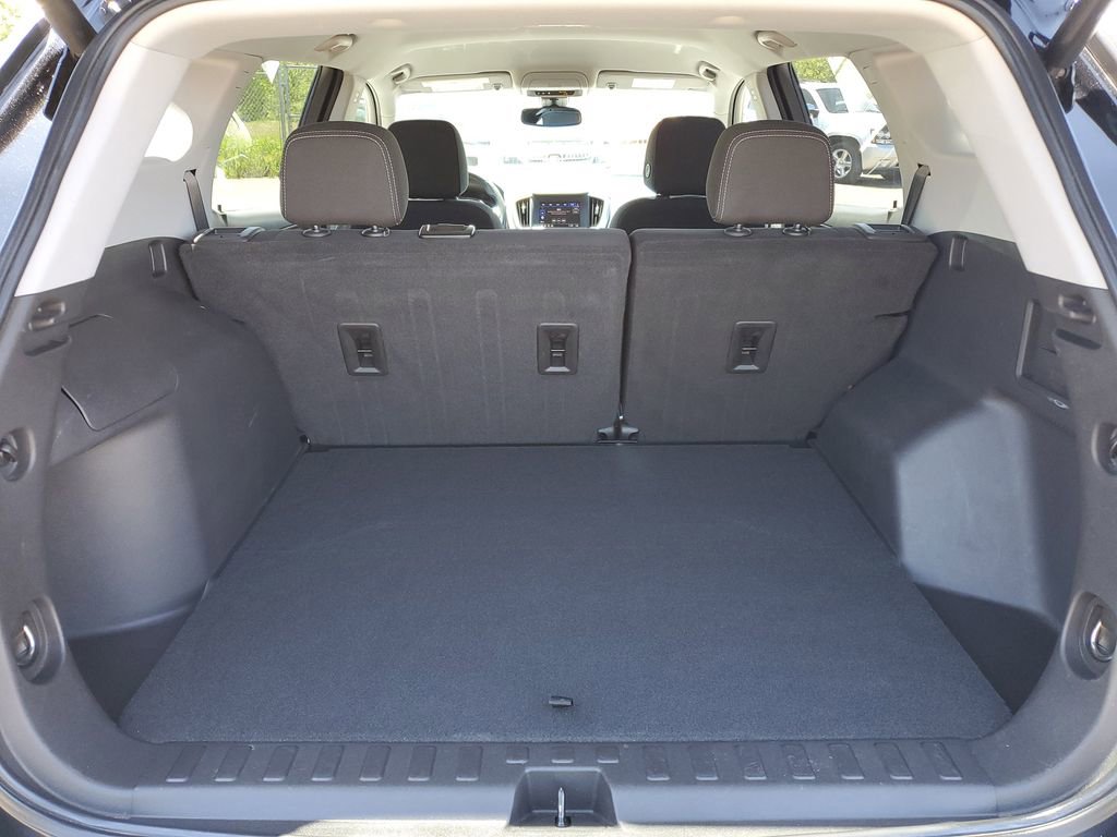 Used 2022 GMC Terrain SLE w/ Driver Convenience Package FWD image 30