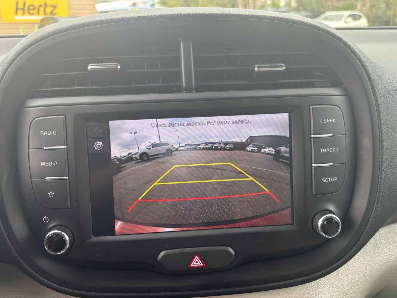 Used 2025 Kia Soul LX w/ LX Technology Package FWD image 21
