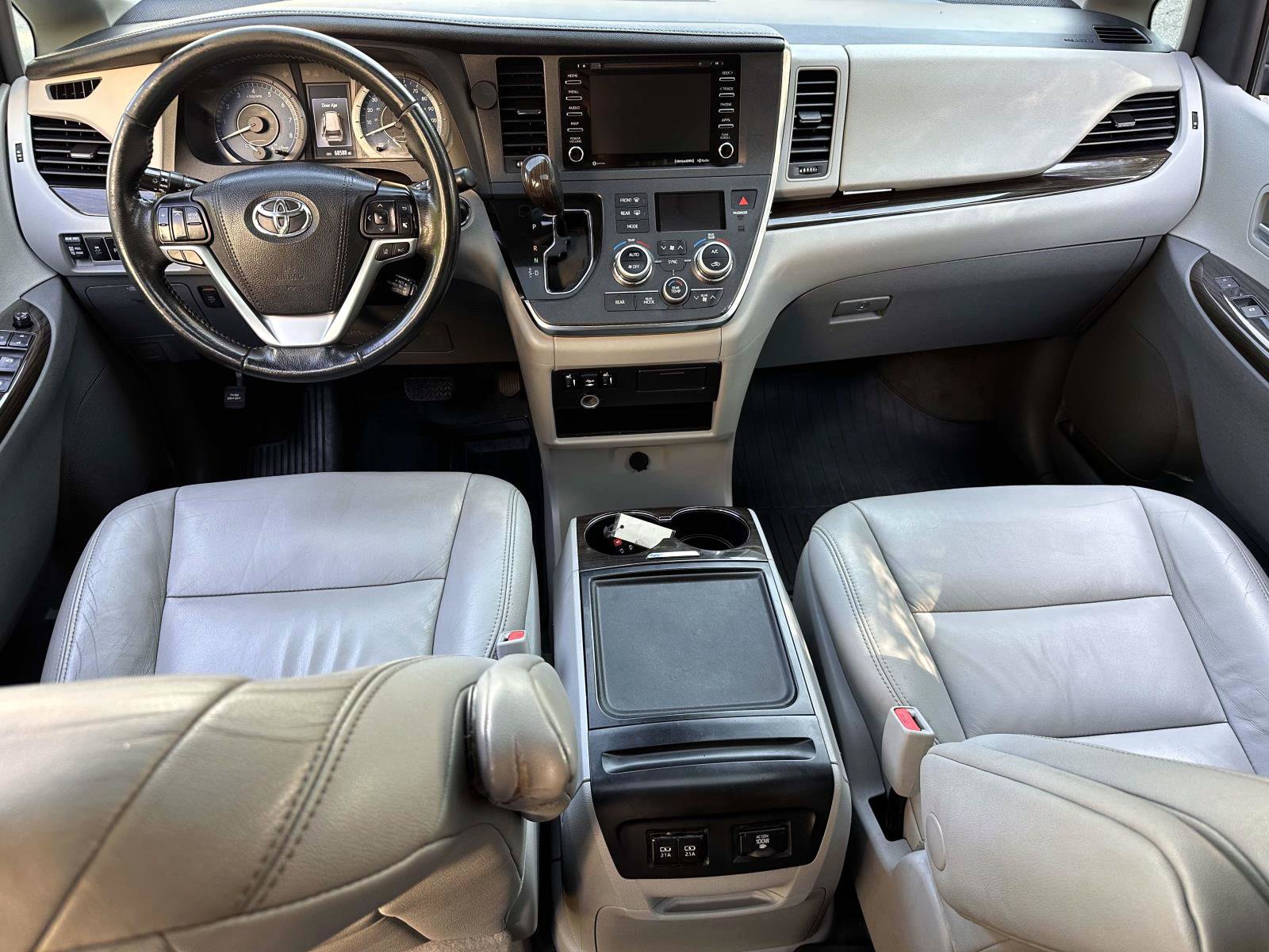 Certified 2019 Toyota Sienna XLE w/ XLE Navigation Package FWD image 16