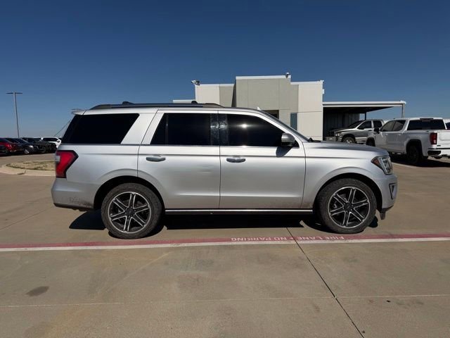Used 2019 Ford Expedition Limited w/ Texas Edition Package image 3
