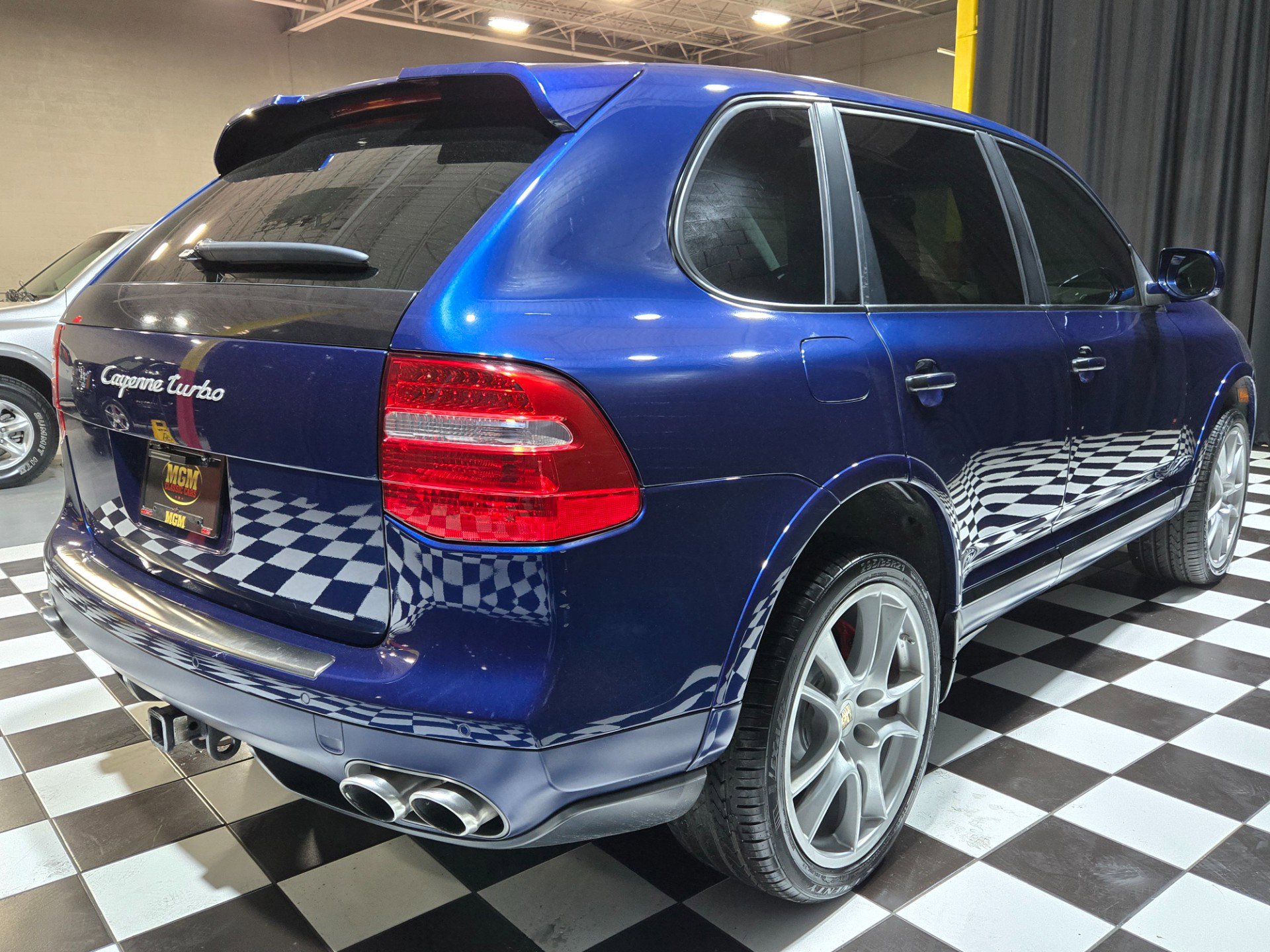Used 2008 Porsche Cayenne Turbo AWD/4WD image 22