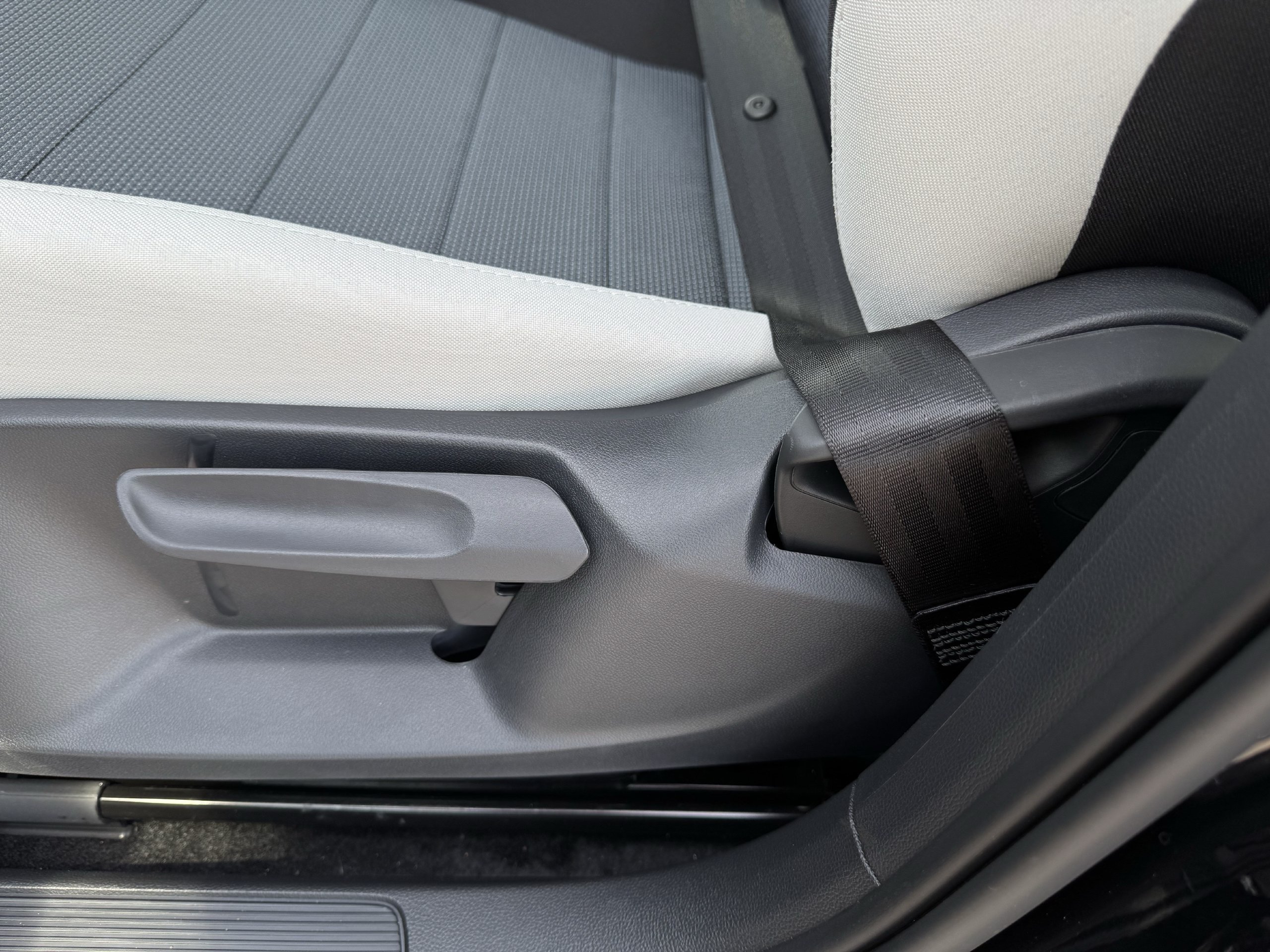 New 2027 Volkswagen Taos S FWD image 21