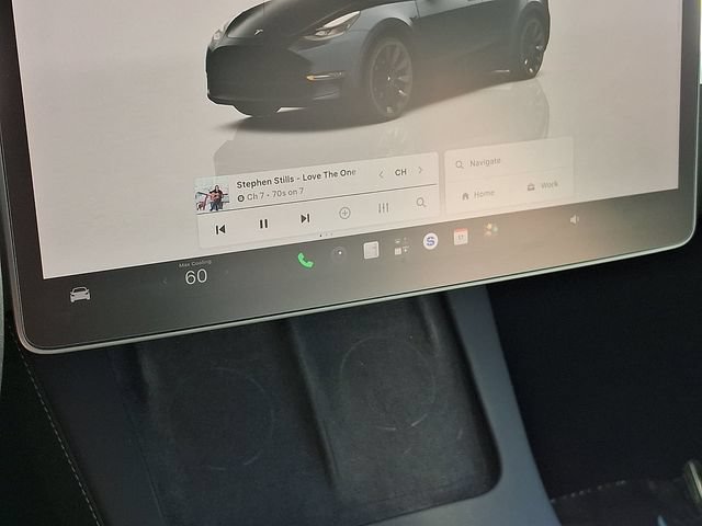 Used 2024 Tesla Model Y Long Range AWD/4WD image 19