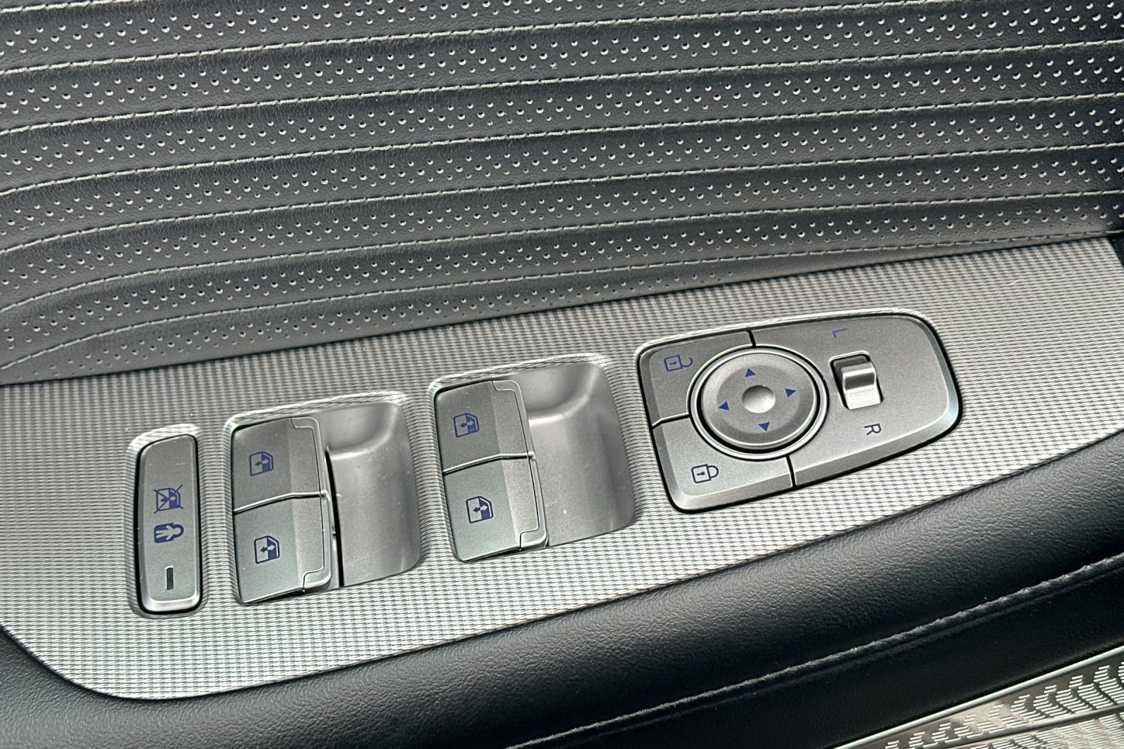 Used 2024 Hyundai Palisade Calligraphy AWD/4WD image 12