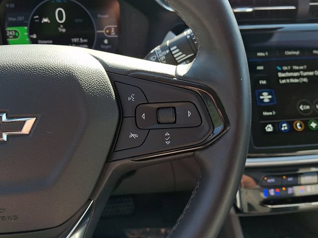 Used 2023 Chevrolet Bolt EUV Premier FWD image 24