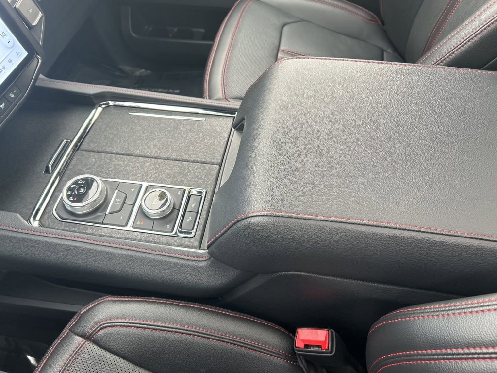 Used 2024 Ford Expedition Max Limited image 30