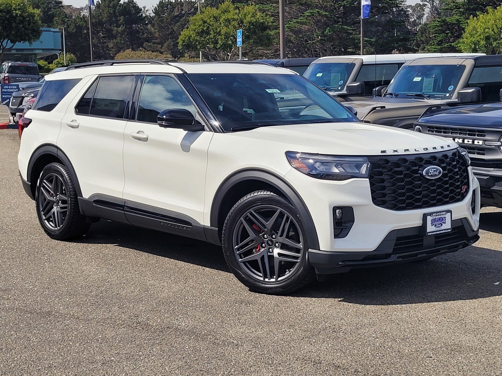 New 2026 Ford Explorer ST w/ Sun And Sound Package AWD/4WD image 2