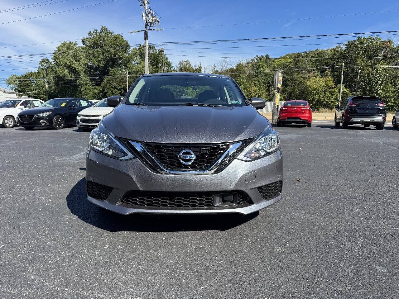Used 2019 Nissan Sentra SV w/ Special Edition Package FWD image 3