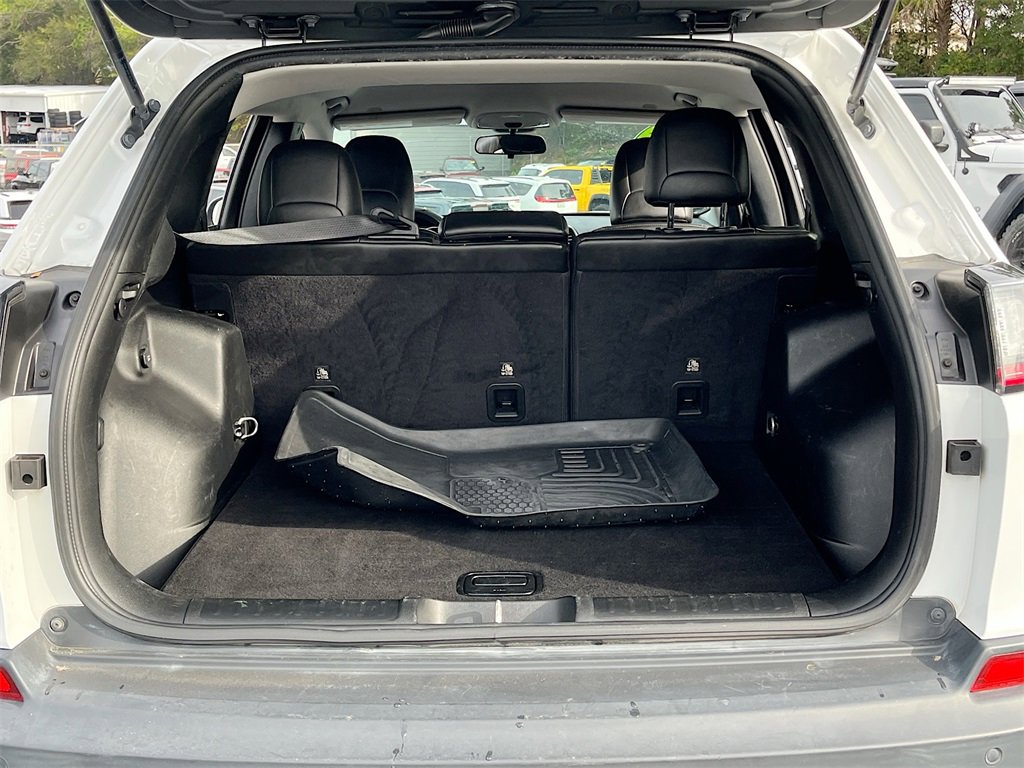 Certified 2019 Jeep Cherokee Latitude Plus image 23