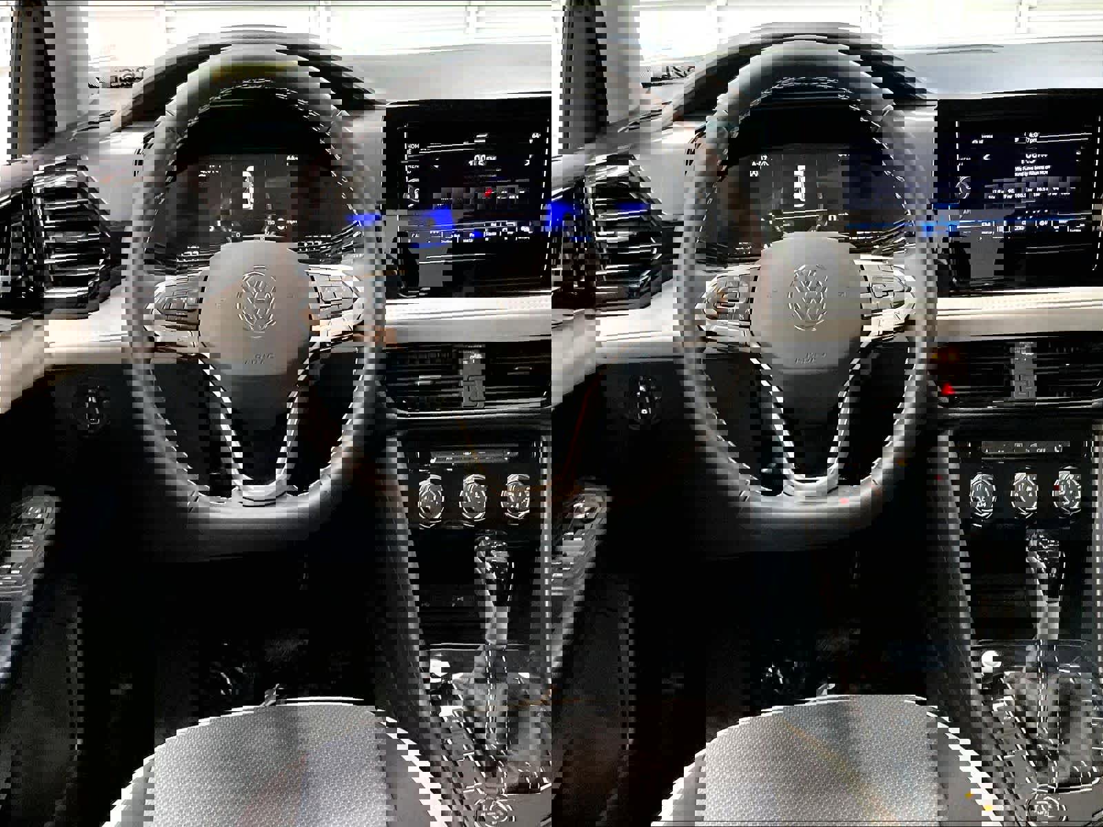 Used 2025 Volkswagen Taos S image 8