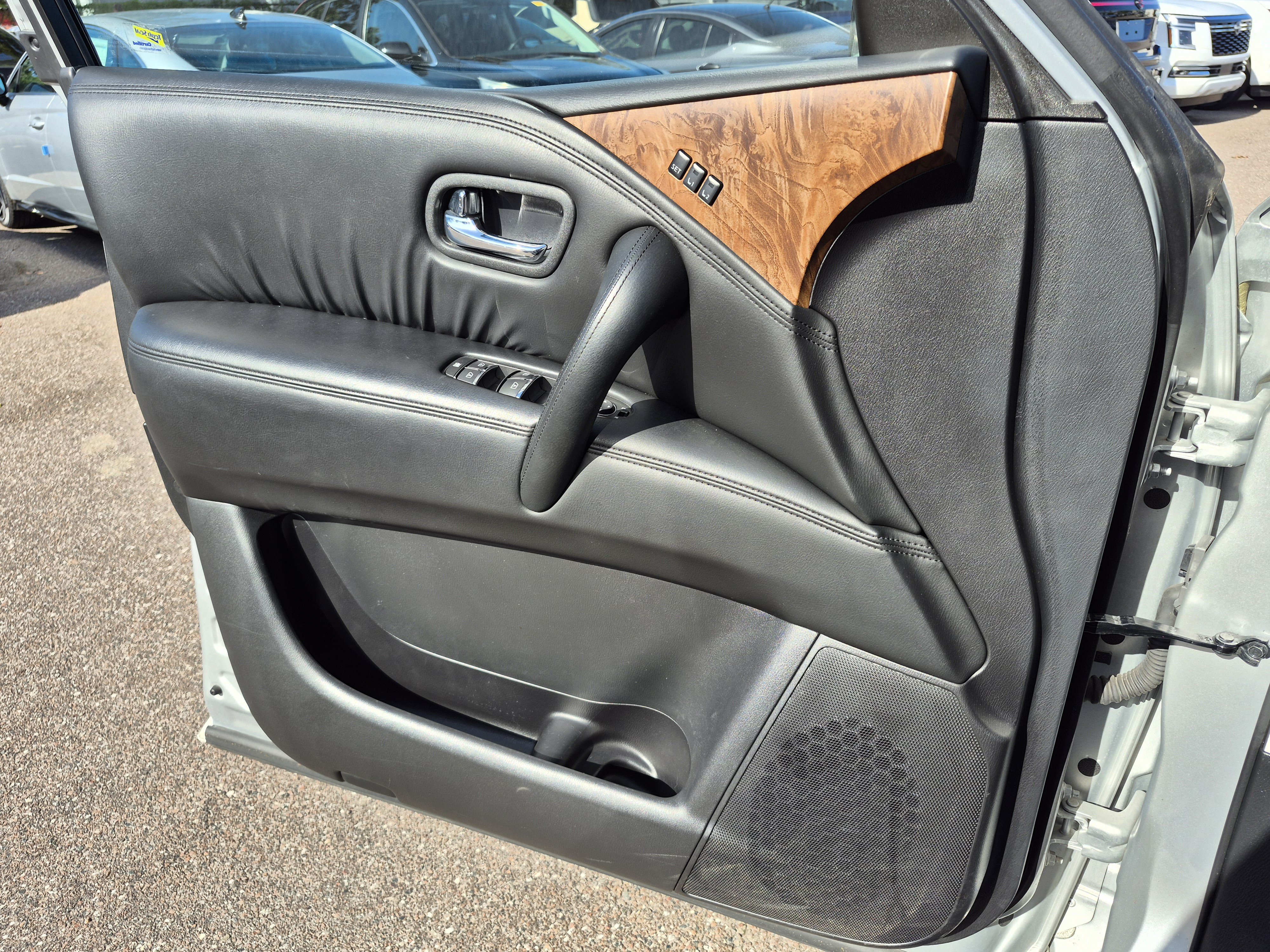 Certified 2024 Nissan Armada SL w/ Captain's Chairs Package RWD image 29