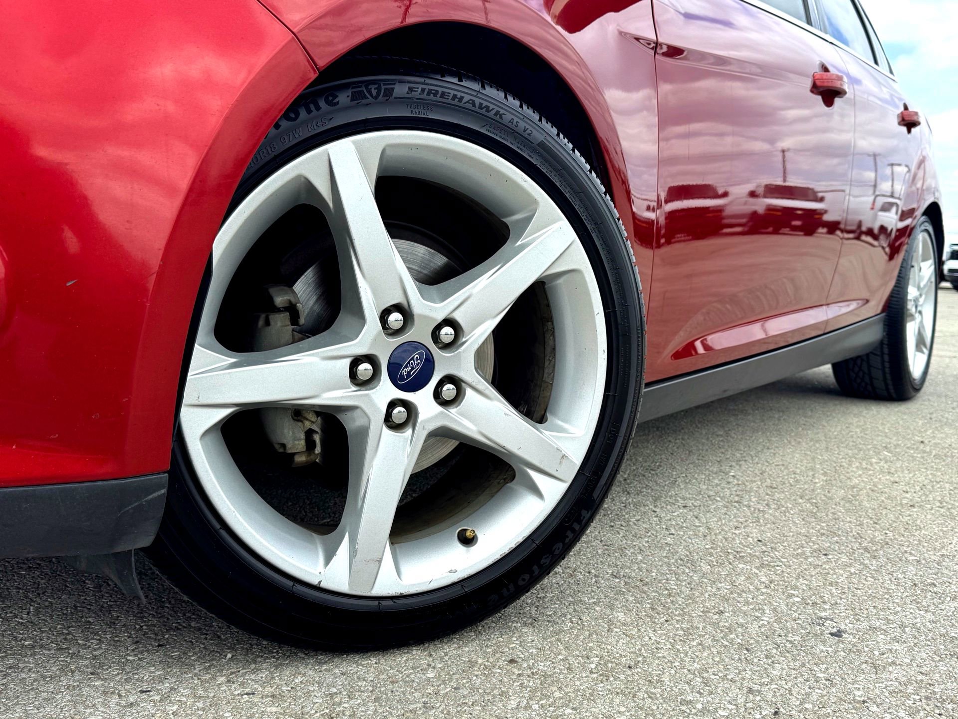 Used 2014 Ford Focus Titanium image 2