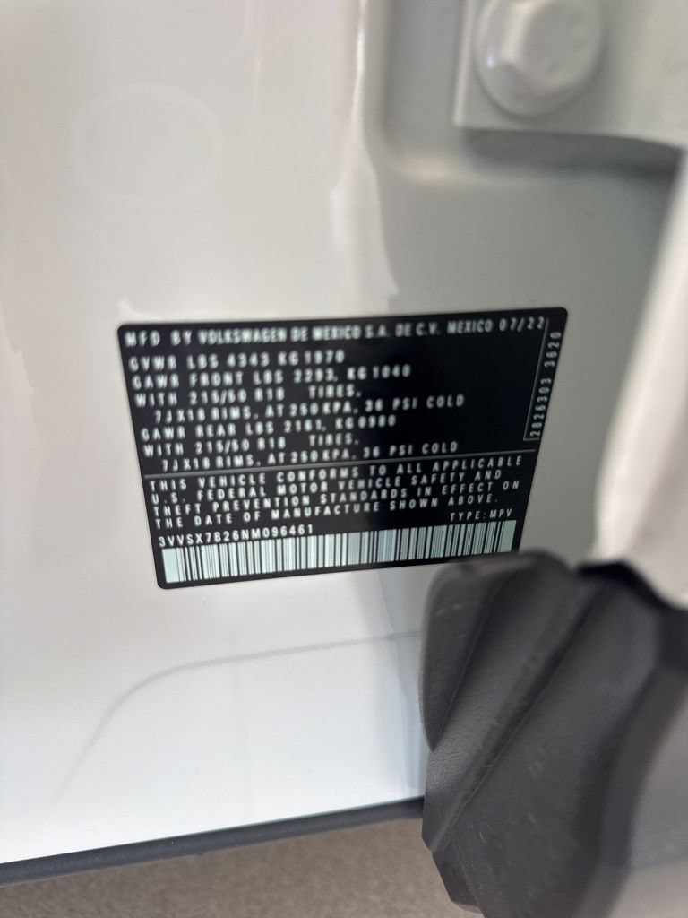 Certified 2022 Volkswagen Taos SE w/ Driver Assistance Package FWD image 19