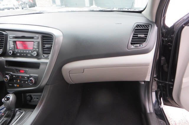 Used 2013 Kia Optima LX image 25