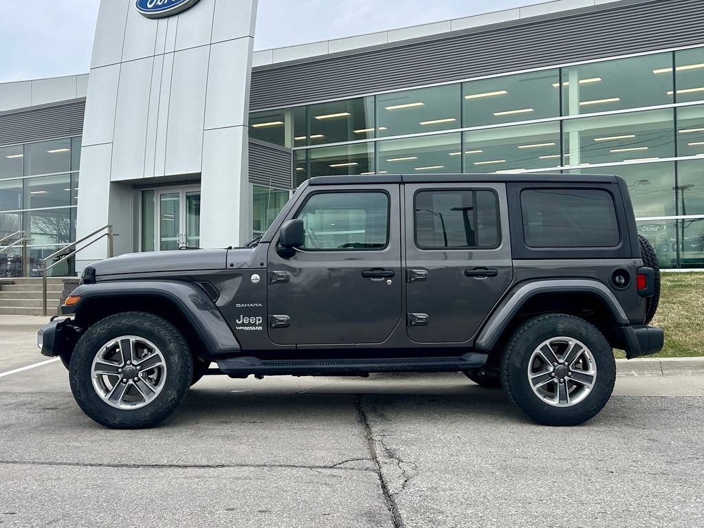 Used 2018 Jeep Wrangler Unlimited Sahara image 3